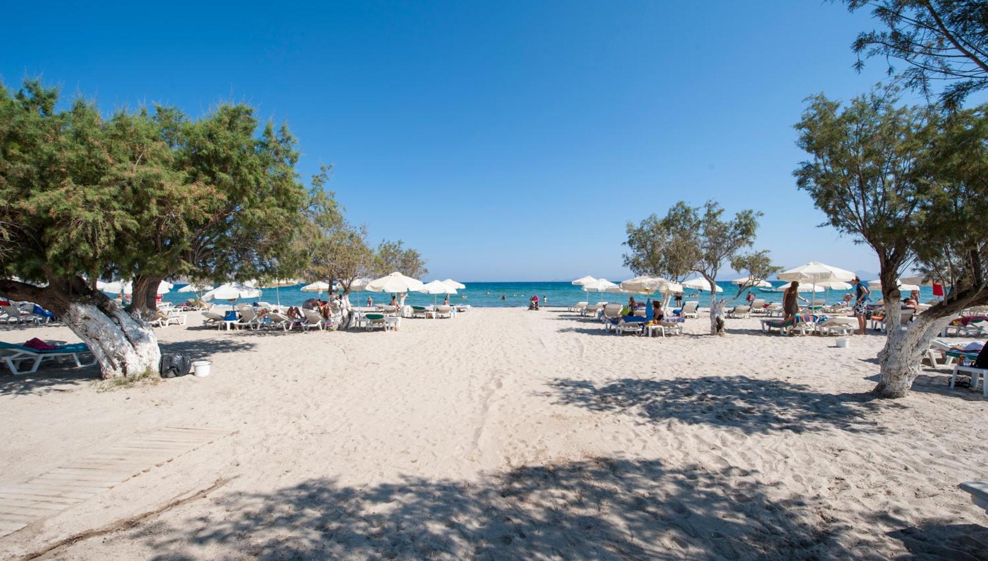 Tigaki Beach Hotel Экстерьер фото