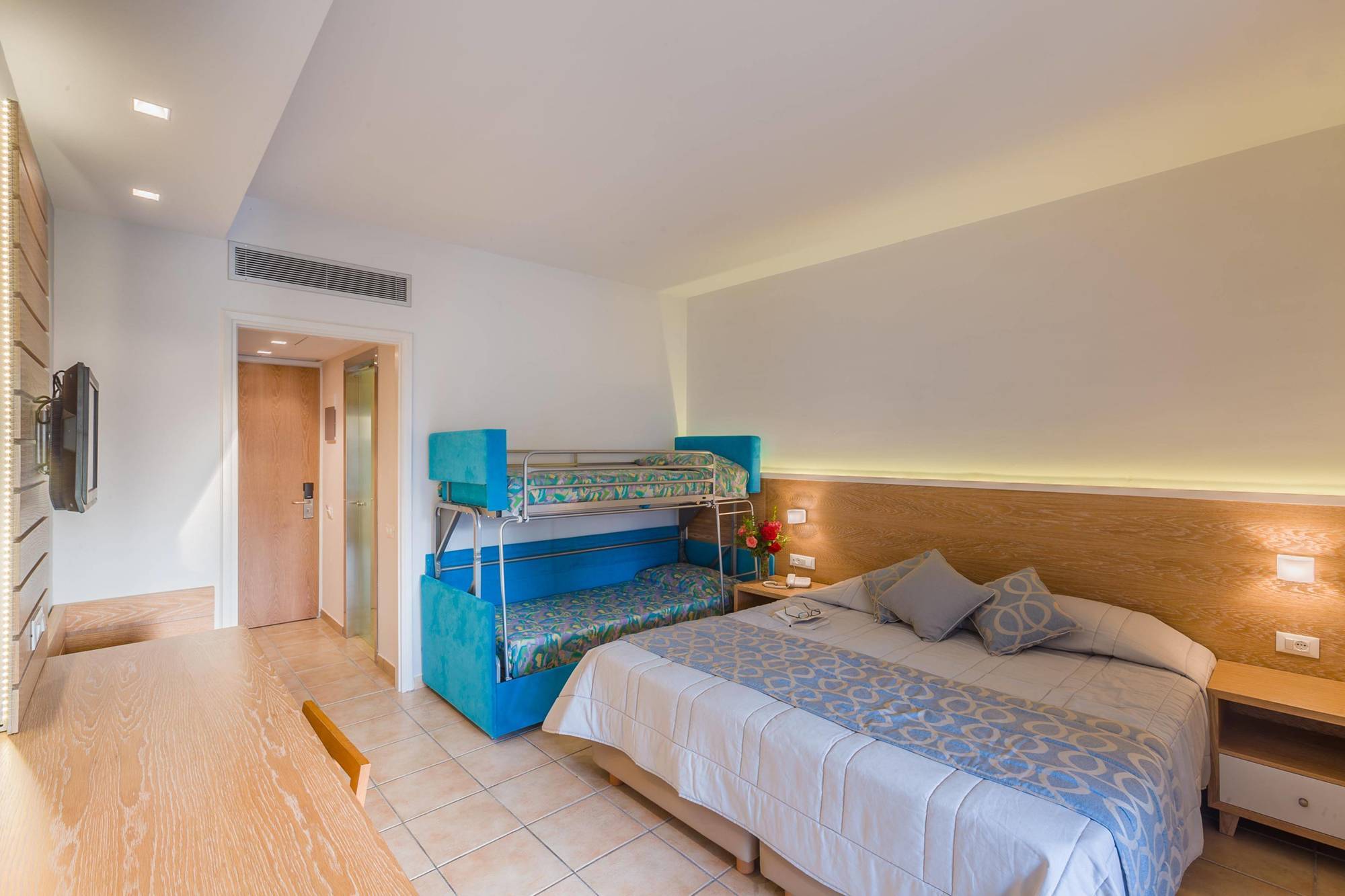 Tigaki Beach Hotel Экстерьер фото